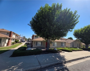 7433 Napa Court - Photo Thumbnail 18