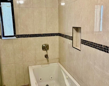 10974 Glenoaks  Dr. - Photo Thumbnail 40