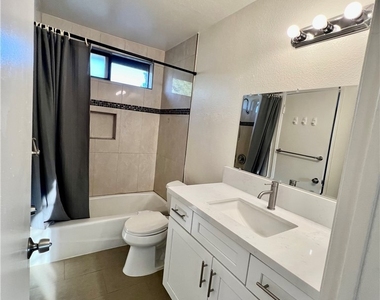 10974 Glenoaks  Dr. - Photo Thumbnail 28