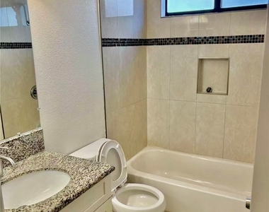 10974 Glenoaks  Dr. - Photo Thumbnail 20
