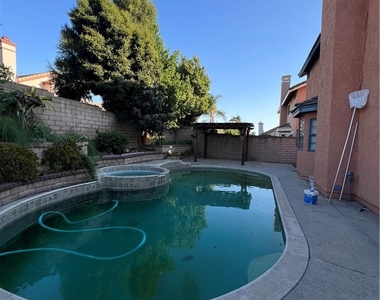 10974 Glenoaks  Dr. - Photo Thumbnail 54