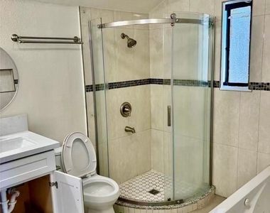 10974 Glenoaks  Dr. - Photo Thumbnail 27