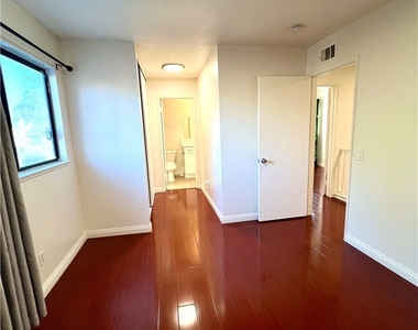 10974 Glenoaks  Dr. - Photo Thumbnail 29