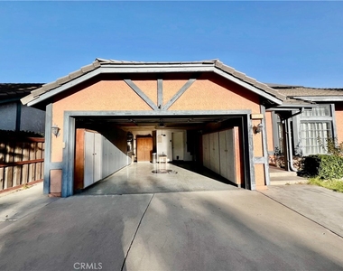 10974 Glenoaks  Dr. - Photo Thumbnail 1