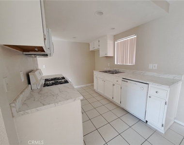12222 Kiowa Road - Photo Thumbnail 5