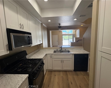 29535 Cara Way - Photo Thumbnail 5