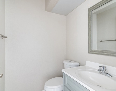 15876 Deer Trail Drive - Photo Thumbnail 14