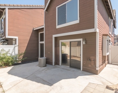 15876 Deer Trail Drive - Photo Thumbnail 27