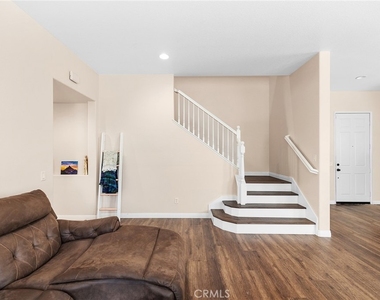 36073 Arras Drive - Photo Thumbnail 9