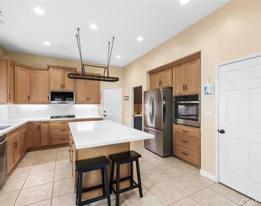 36073 Arras Drive - Photo Thumbnail 12