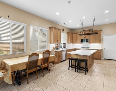 36073 Arras Drive - Photo Thumbnail 10