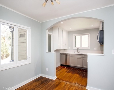 455 E Sacramento Street - Photo Thumbnail 5
