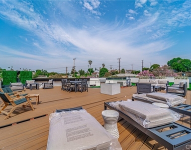 2828 London Street - Photo Thumbnail 23
