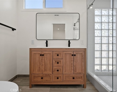 7009 Scarborough Peak - Photo Thumbnail 19