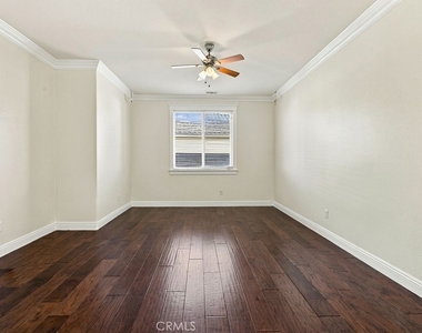 3945 Derby Circle - Photo Thumbnail 6