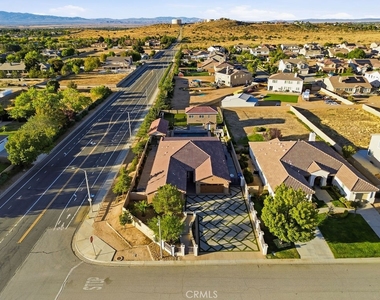 3945 Derby Circle - Photo Thumbnail 47
