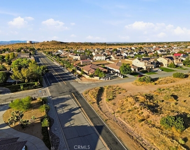 3945 Derby Circle - Photo Thumbnail 51