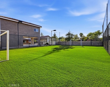 3945 Derby Circle - Photo Thumbnail 36
