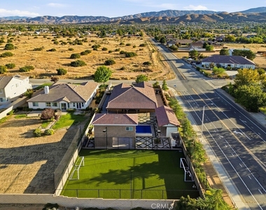 3945 Derby Circle - Photo Thumbnail 49