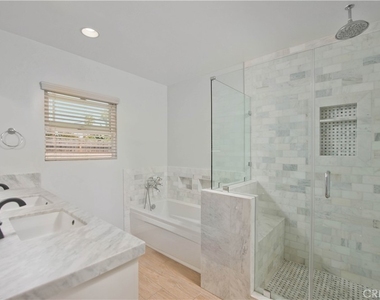 17343 Martha Street - Photo Thumbnail 12