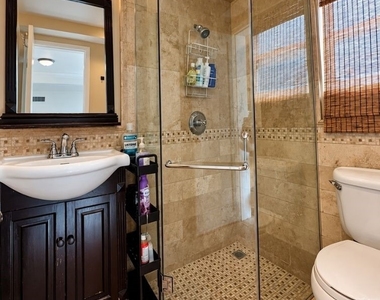 940 Hilldale Ave - Photo Thumbnail 5