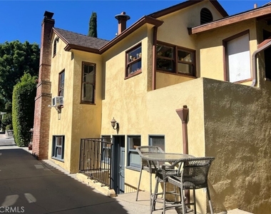 940 Hilldale Ave - Photo Thumbnail 18