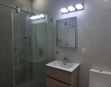 62-15 Catalpa Avenue - Photo Thumbnail 11