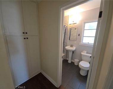 579 Levering Avenue - Photo Thumbnail 13