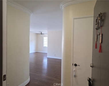 579 Levering Avenue - Photo Thumbnail 1