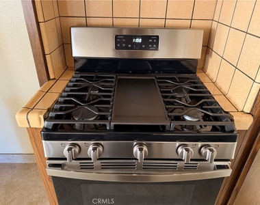 965 18th Street W - Photo Thumbnail 5