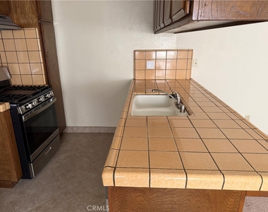 965 18th Street W - Photo Thumbnail 6