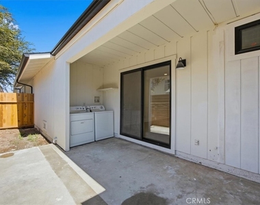 2418 Clark - Photo Thumbnail 26