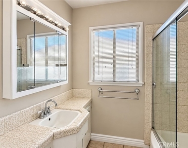4628 Knoxville Avenue - Photo Thumbnail 21