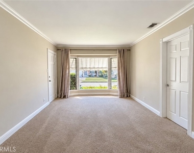 4628 Knoxville Avenue - Photo Thumbnail 14