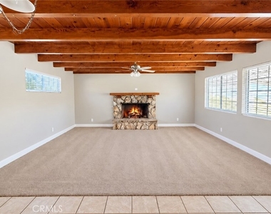 4628 Knoxville Avenue - Photo Thumbnail 8