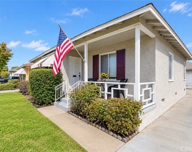 4628 Knoxville Avenue - Photo Thumbnail 2