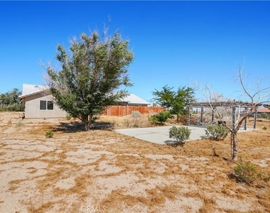 13227 Smith Road - Photo Thumbnail 33