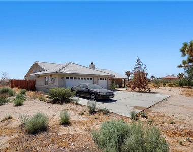 13227 Smith Road - Photo Thumbnail 41