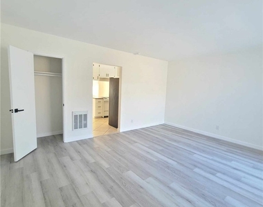 2758 Orange Avenue - Photo Thumbnail 1