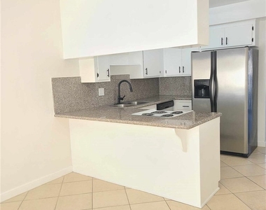 2758 Orange Avenue - Photo Thumbnail 5