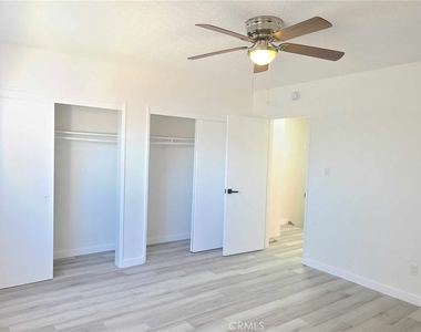 2758 Orange Avenue - Photo Thumbnail 14