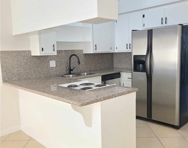 2758 Orange Avenue - Photo Thumbnail 4