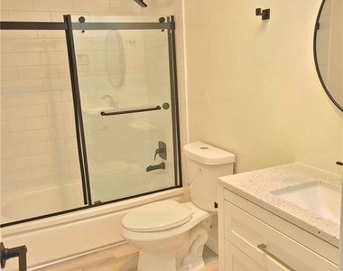 2758 Orange Avenue - Photo Thumbnail 11
