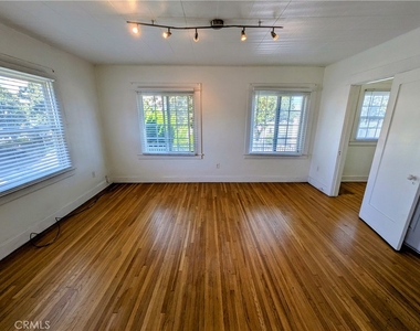 1816 E 1st Street - Photo Thumbnail 2