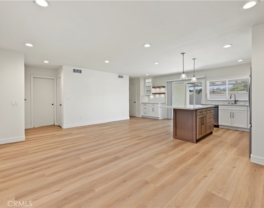 7947 Calico Street - Photo Thumbnail 9