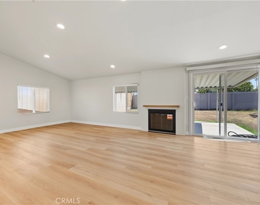 2589 Monette Drive - Photo Thumbnail 5