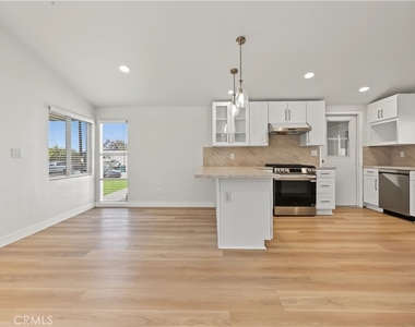 2589 Monette Drive - Photo Thumbnail 14