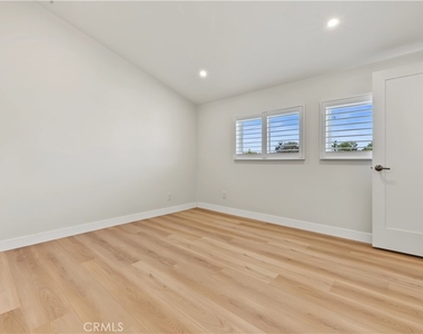 2589 Monette Drive - Photo Thumbnail 6