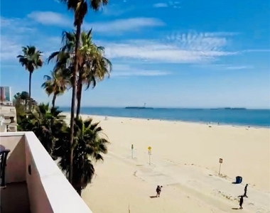 1174 E Ocean - Photo Thumbnail 42