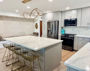 1174 E Ocean - Photo Thumbnail 8